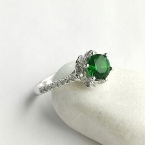 Emerald CZ cocktail ring 14k white gold size 7
